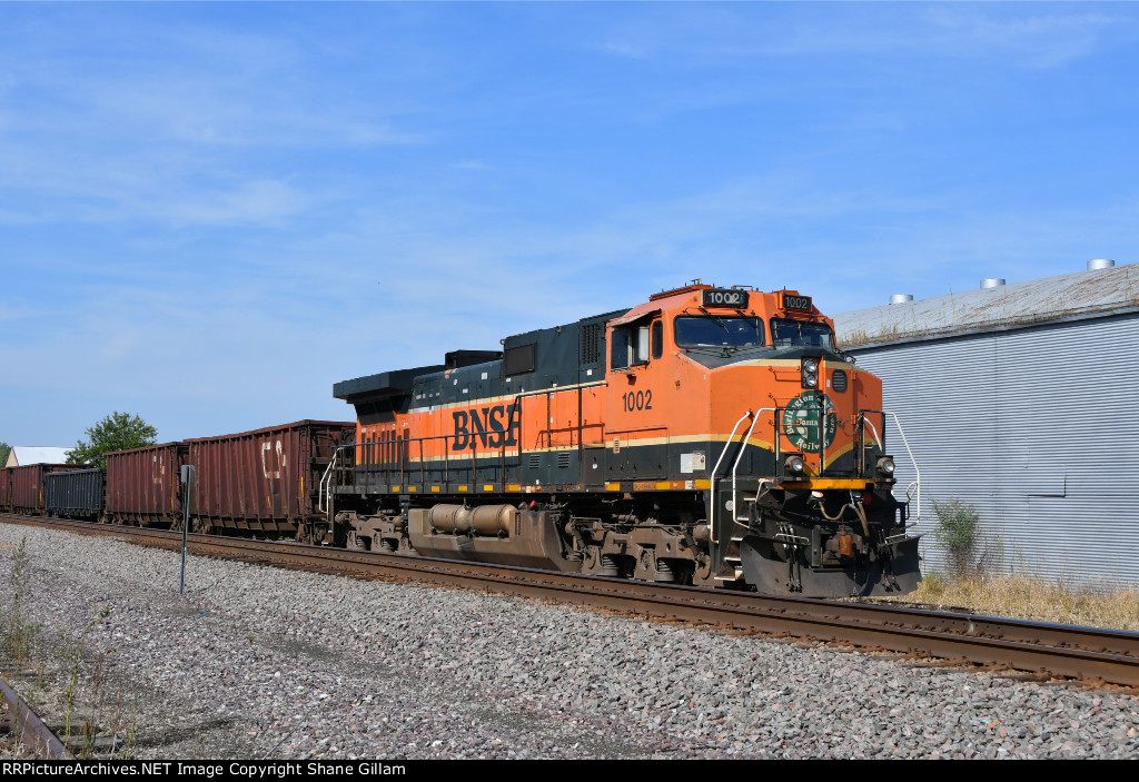 BNSF 1002